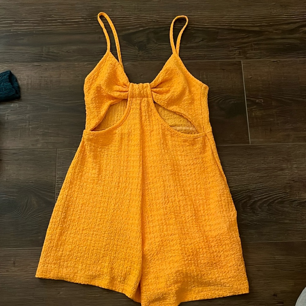 Pull & Bear Romper!